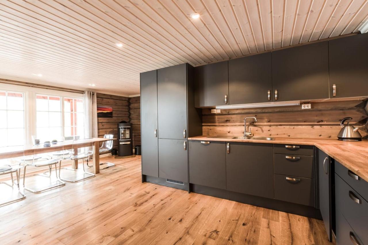 Lake View Apartment 4 Bedrooms Brunstad Dış mekan fotoğraf